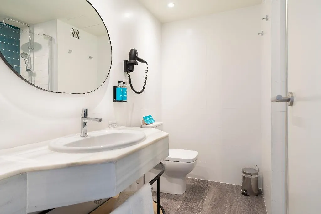 Double or Twin SEA VIEW Room, AluaSoul Palma - Adults Only, Majorca