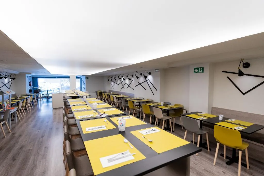 Restaurant, Aparthotel Atenea Calabria, Barcelona