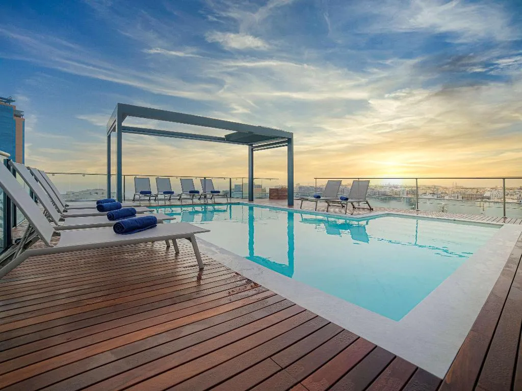 Pool, Mercure St. Julian's Malta, Malta