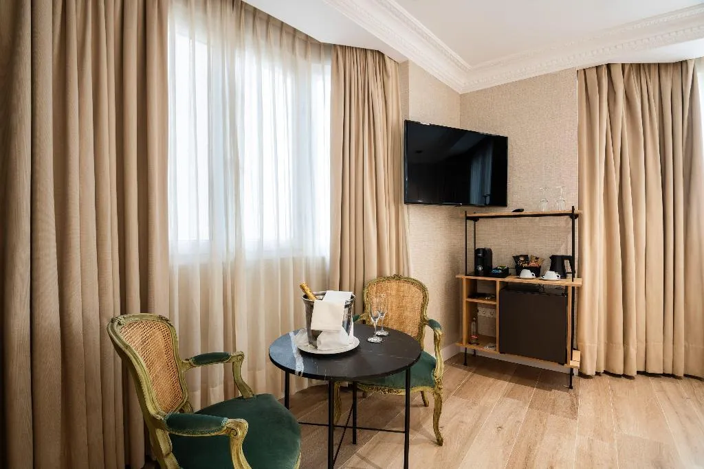 DOUBLE PREMIUM Room, Melia Plaza, Valencia