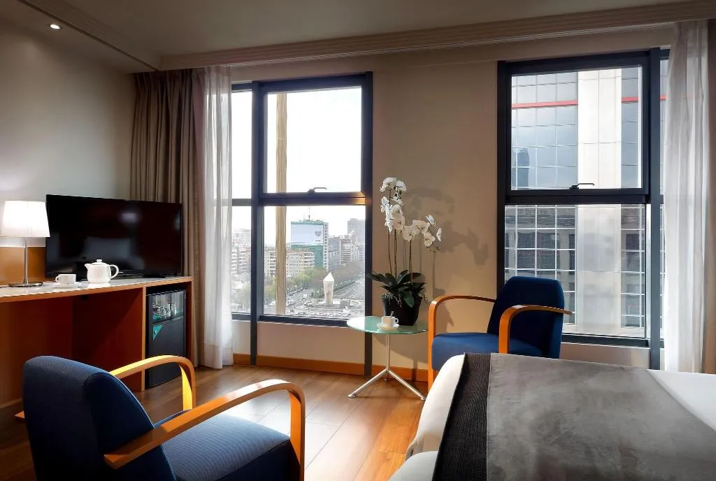 DOUBLE HONEYMOON Room, Exe Plaza, Madrid