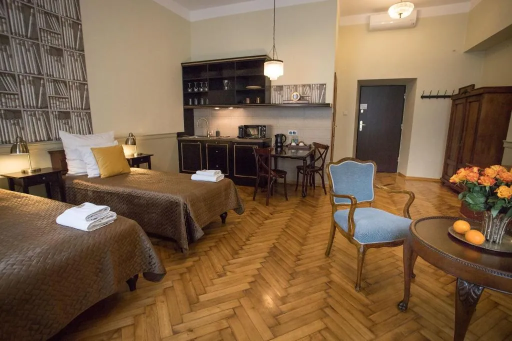 Room, Scharffenberg Apartments Main Square, Krakow