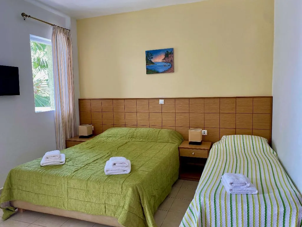 STUDIO SUPERIOR CAPACITY 3 Room, Manolis Apartments, Crete