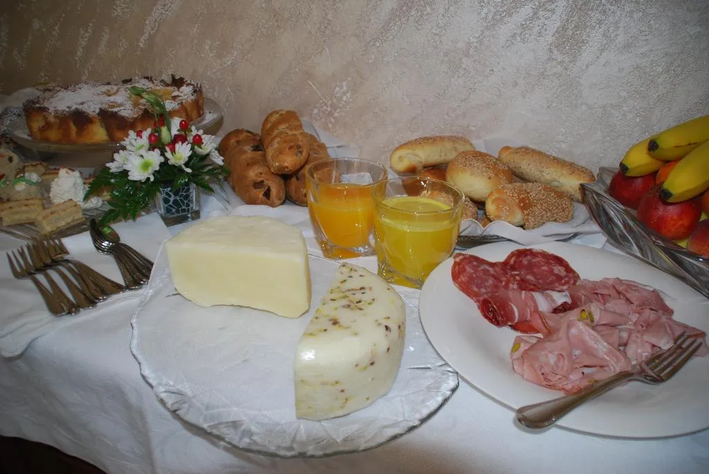 Restaurant, Daphnae House, Catania