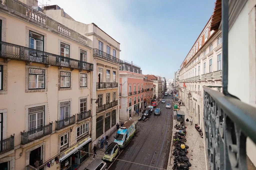 APARTMENT SUPERIOR ONE BEDROOM Room, Almaria - Edificio Officina Real, Lisbon