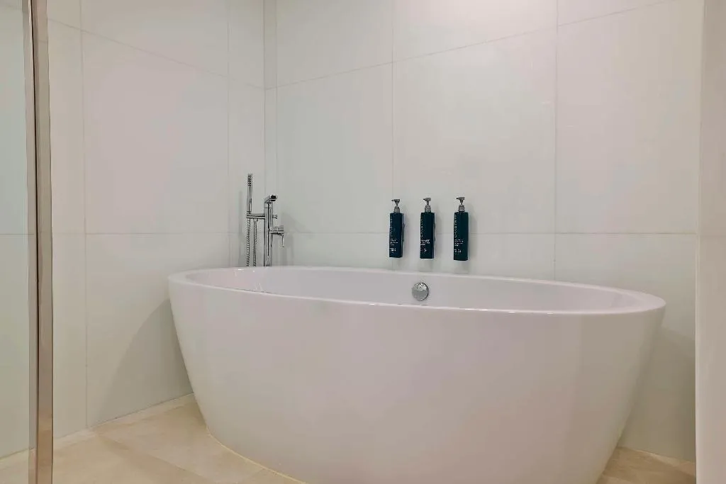 SUITE ONE BEDROOM Room, Hilton Dubai Jumeirah, Dubai