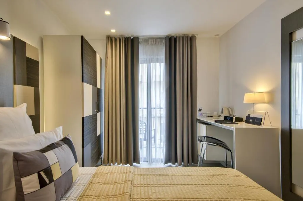 DOUBLE ECONOMY Room, Valentina Hotel, Malta
