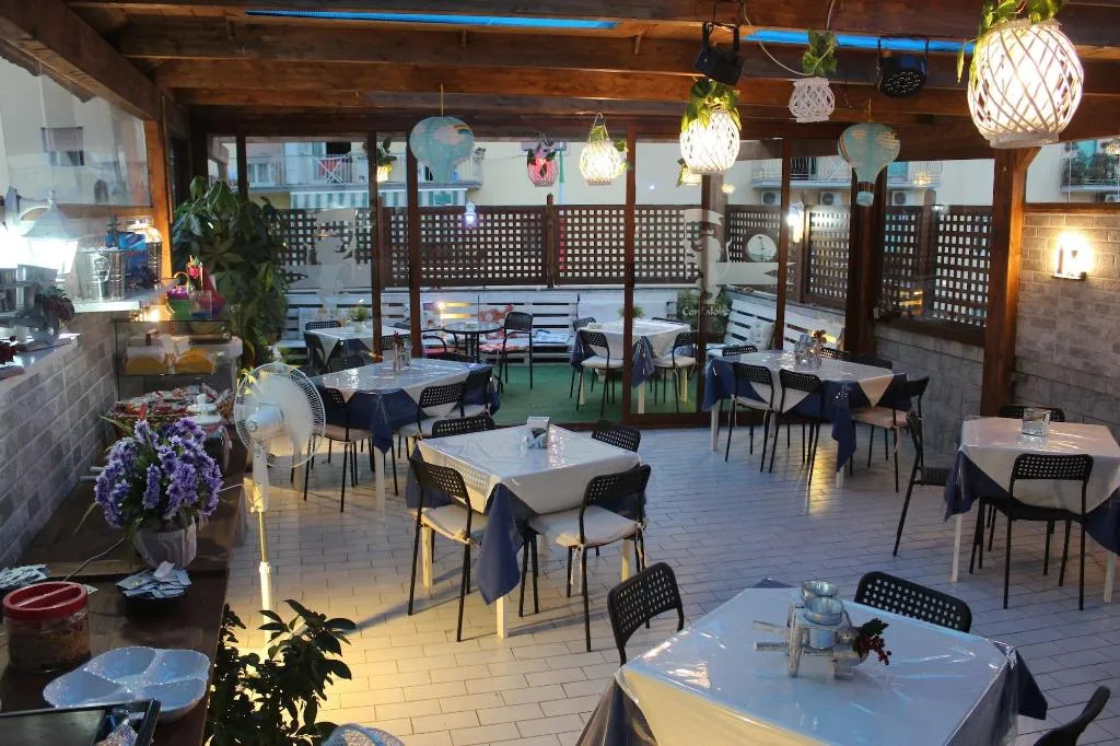 Restaurant, Residence Confalone, Naples