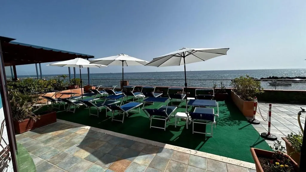 Terrace, Hotel Polo Nautico, Naples