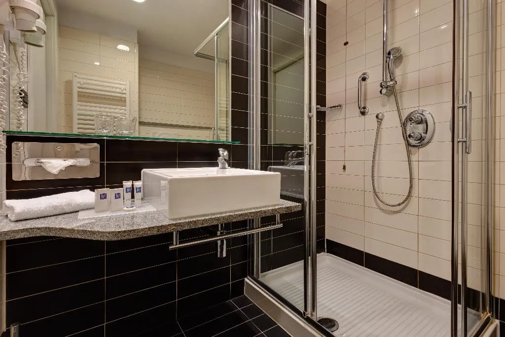 TWIN STANDARD Room, iH Hotels Roma Z3, Rome