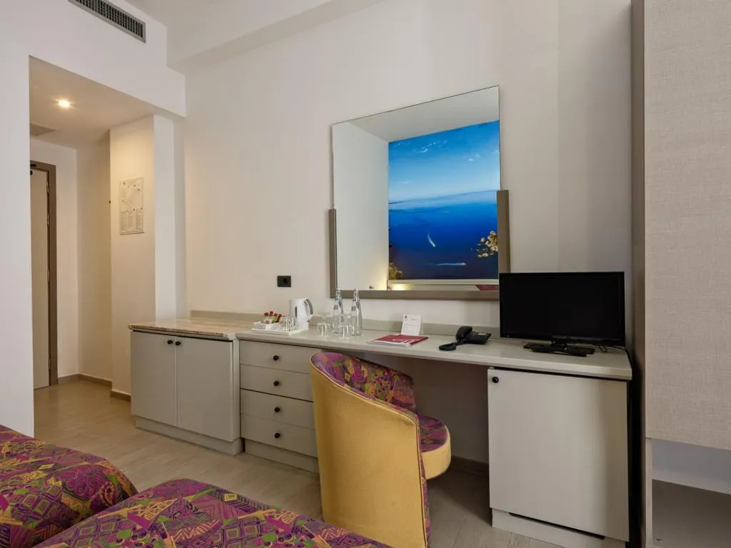 Double or Twin STANDARD Room, Antares, Catania