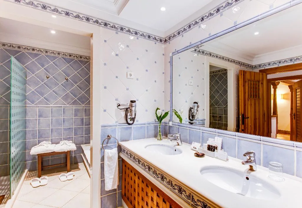 SUITE SEA VIEW CAPACITY 3 Room, Princesa Yaiza Suite Hotel Resort, Lanzarote