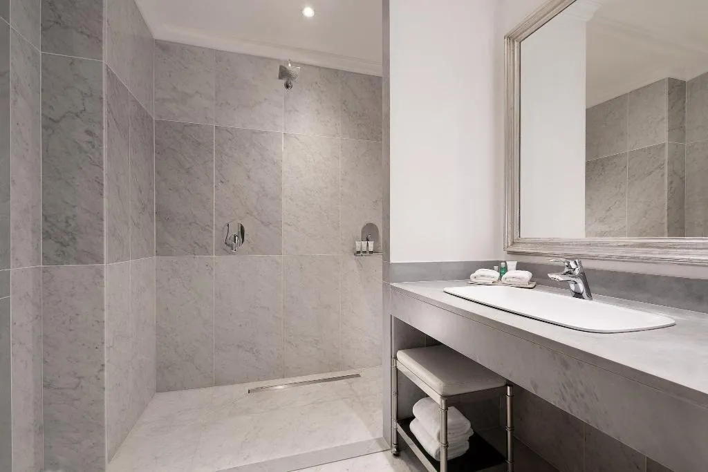 Room, The Westin Palace Milan, Milan
