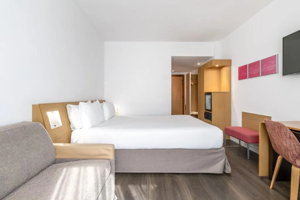 Room, Exe Madrid Norte, Madrid