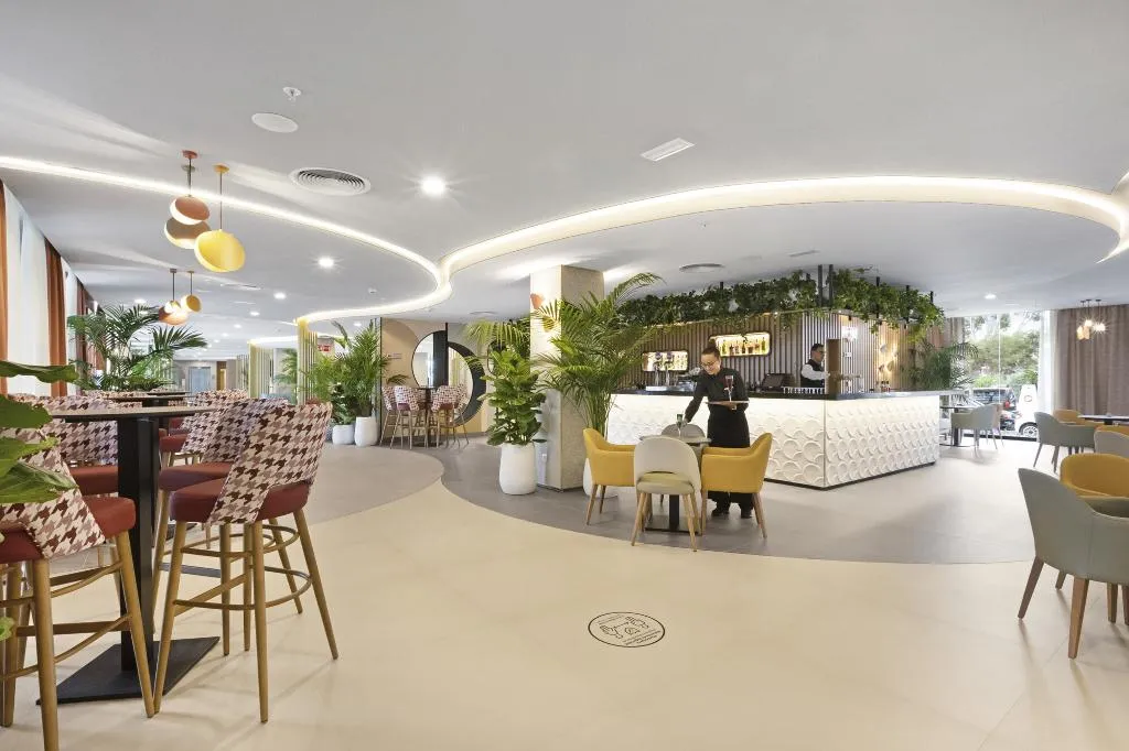 Bar, Hotel Riu Concordia, Majorca
