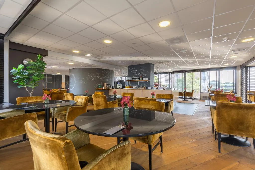 Restaurant, Leonardo Hotel Lelystad City Center, Amsterdam