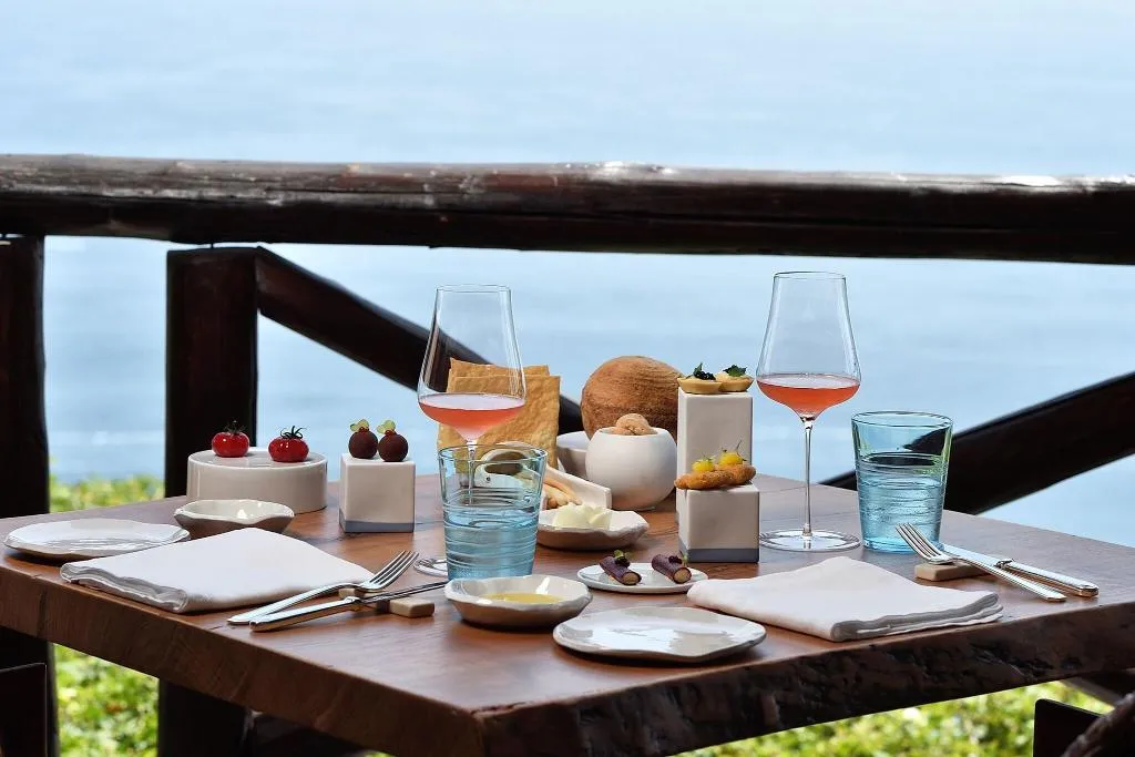 Restaurant, Monastero Santa Rosa Hotel & Spa, Naples