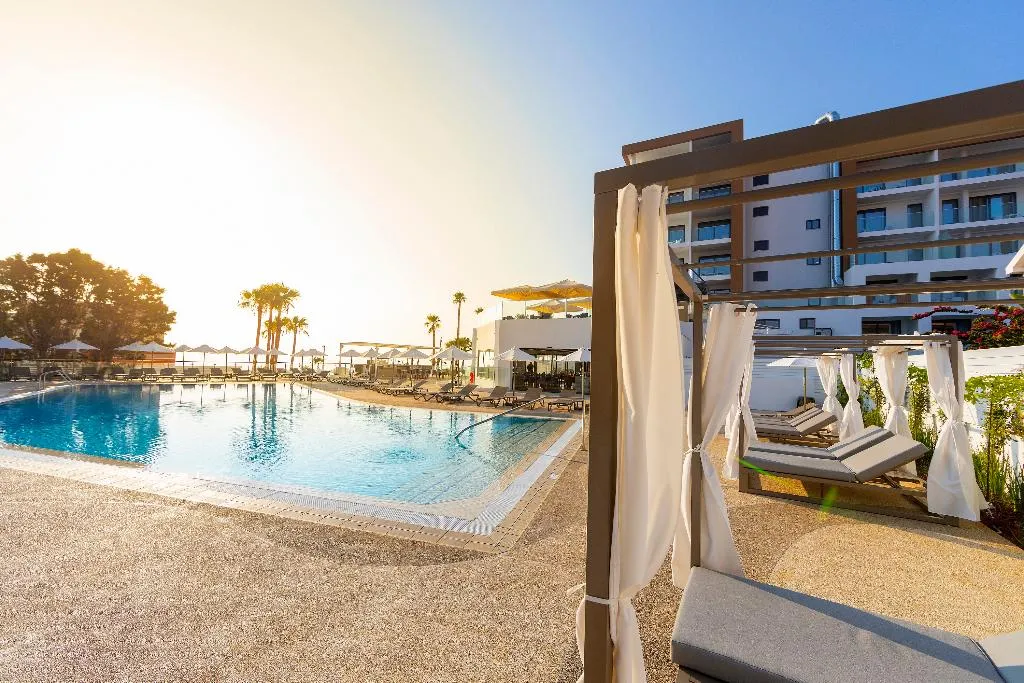 Pool, Leonardo Crystal Cove Hotel and Spa by the Sea, Cyprus