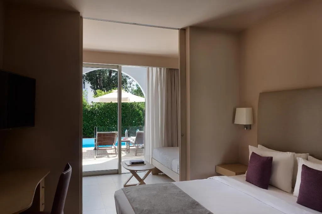 FAMILY ROOM POOL VIEW Room, Atlantica Akti Zeus, Crete
