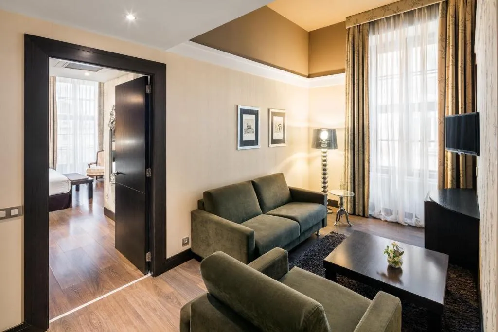 SUITE STANDARD Room, Grand Palace Brno, Prague