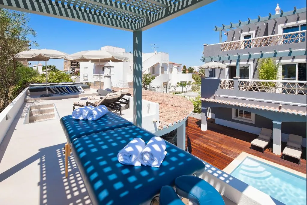 Sports and Entertainment, Costa d'Oiro Ambiance Village, Algarve