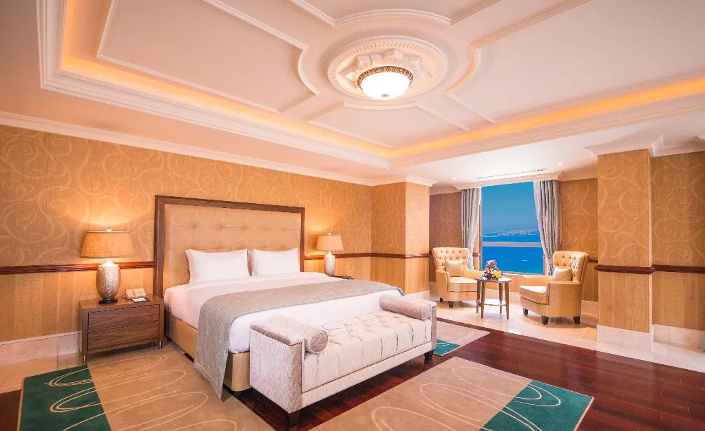 APARTMENT FOUR BEDROOMS Room, Roda Amwaj Suites Jumeirah Beach Residence, Dubai