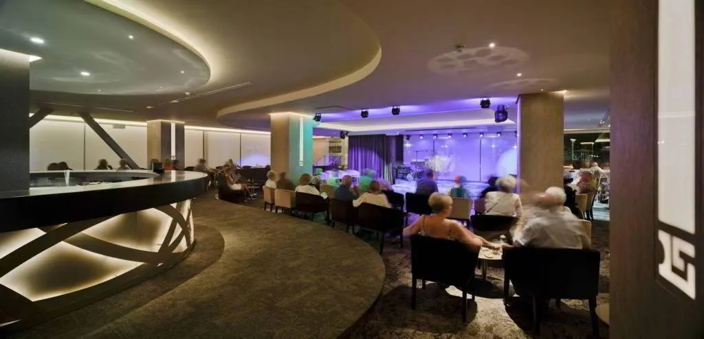 Sports and Entertainment, Don Pancho, Costa Blanca