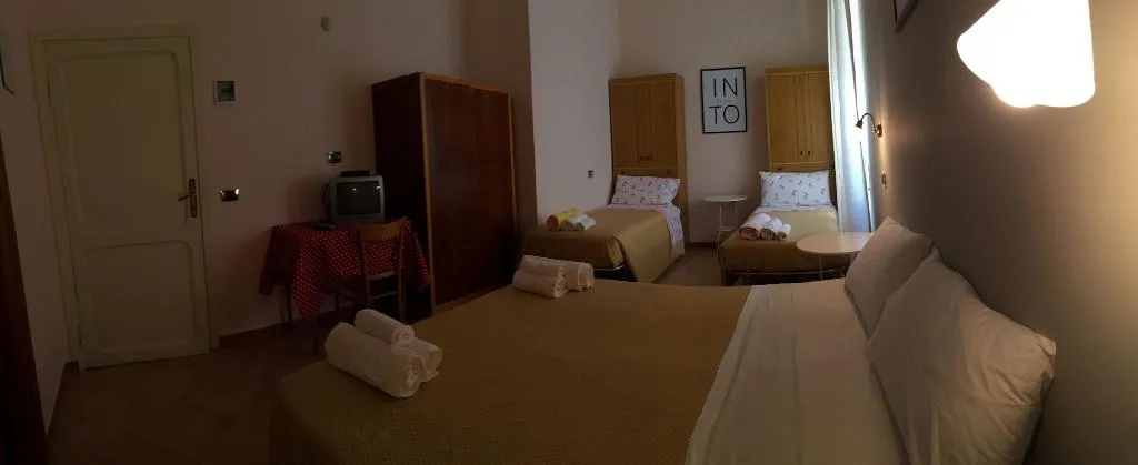 Room, Hotel Eliseo, Rome