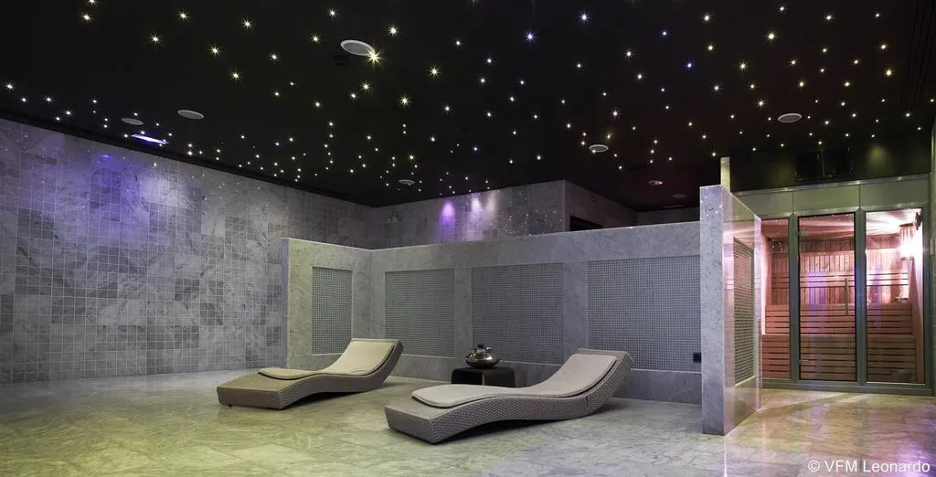 Sports and Entertainment, CoolRooms Palacio Villapanes 5 GL, Seville