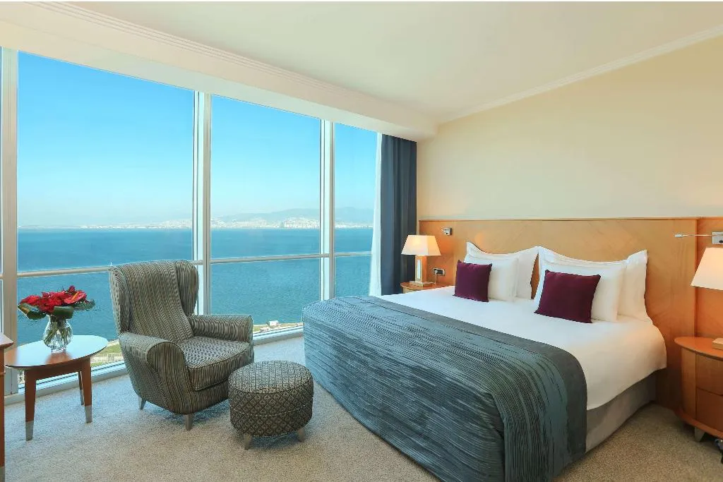 Room CLUB SEA VIEW Room, Wyndham Grand Izmir Ozdilek Thermal & Spa, Izmir