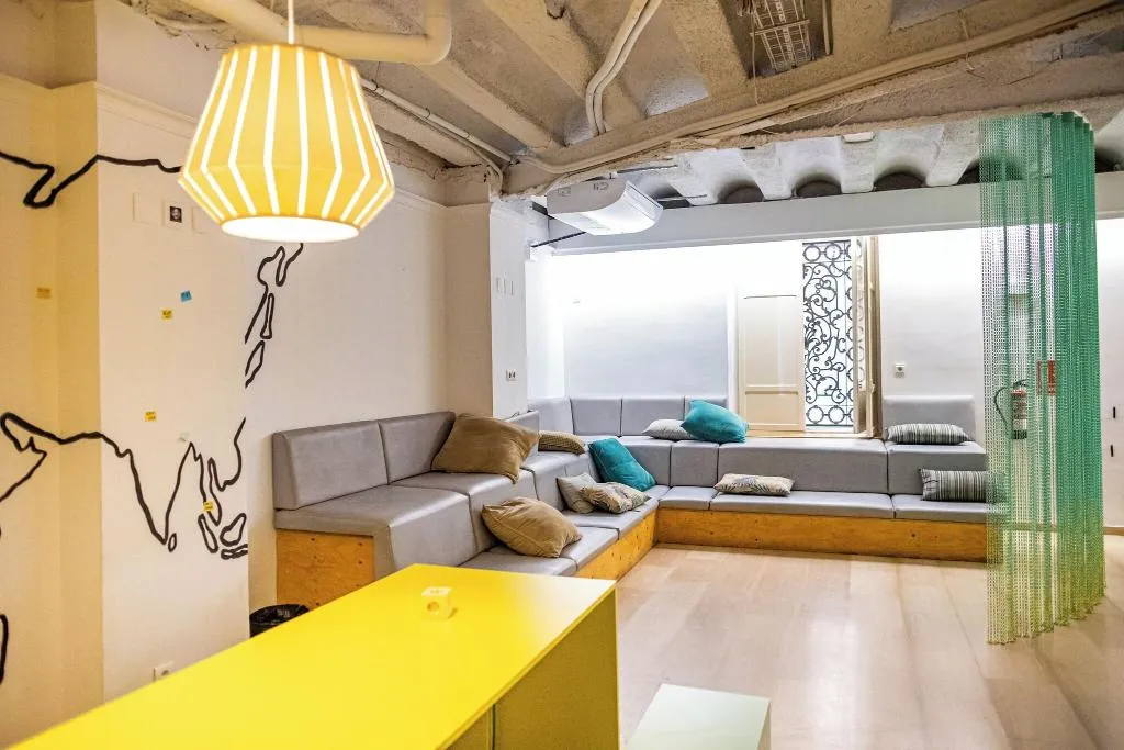 Bar, The River Hostel, Valencia