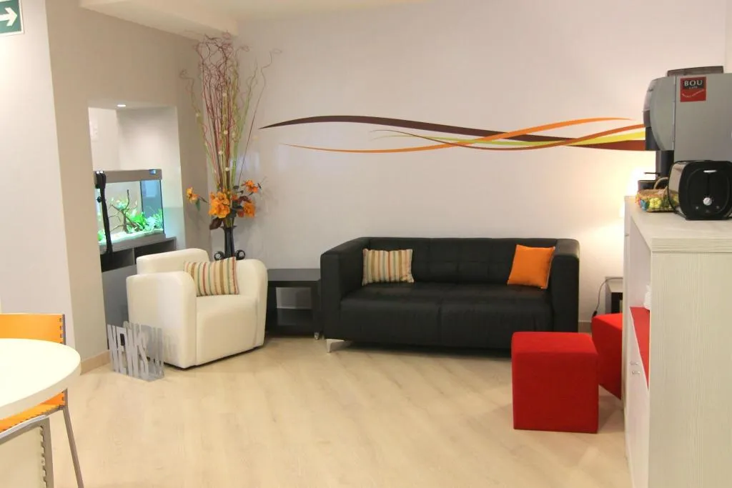 Lobby, Aslyp 114, Barcelona