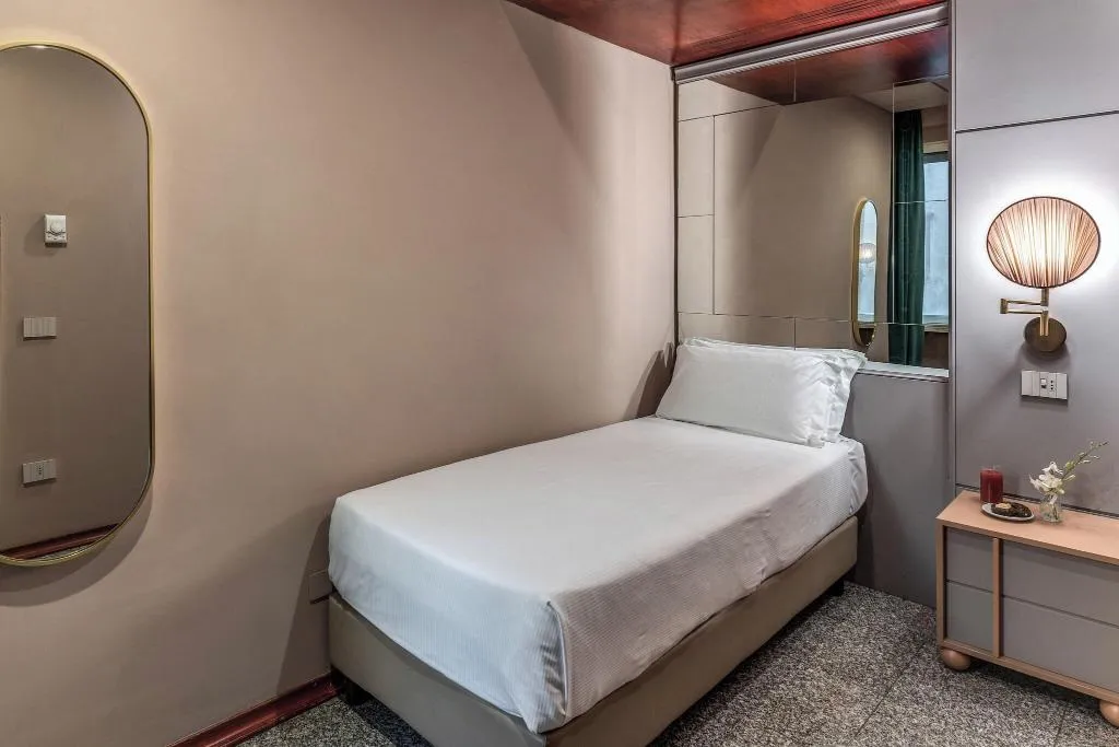 SINGLE STANDARD Room, Madison, Rome