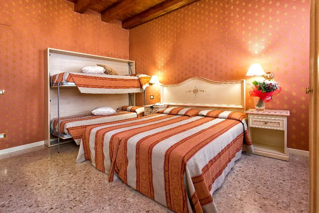 FAMILY ROOM ANNEX Room, Hotel Conterie, Venice