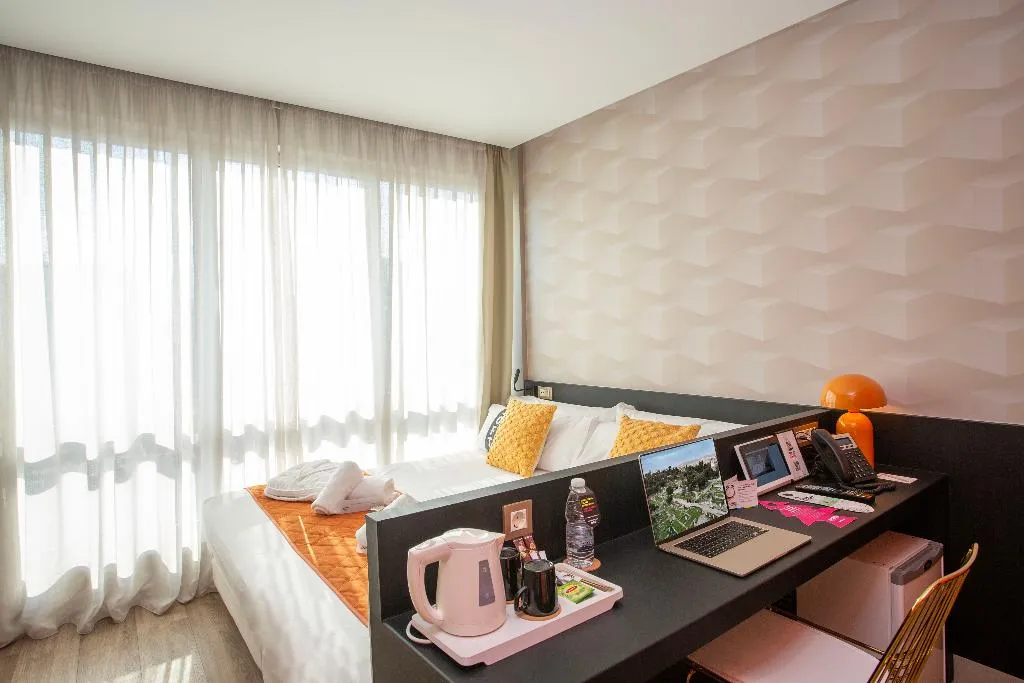 Double or Twin CITY VIEW Room, Casual Kubic Athens, Athens