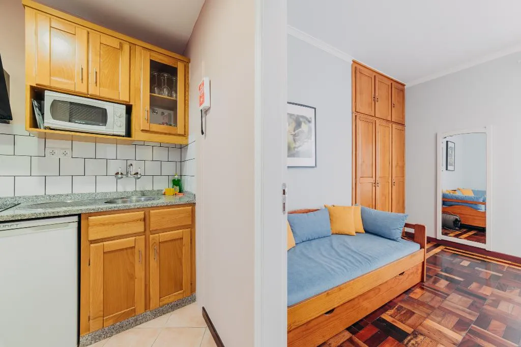 STUDIO SUPERIOR Room, ASPA Studios - Urban Conscious Living, Madeira