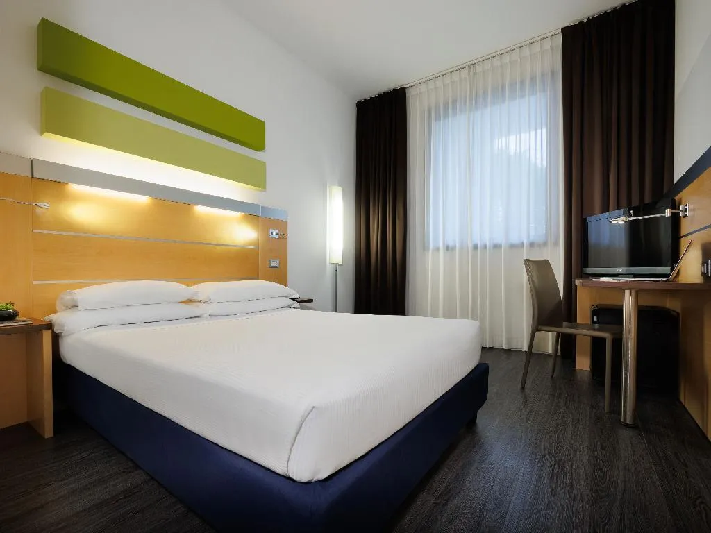 DOUBLE STANDARD Room, iH Hotels Milano Gioia, Milan