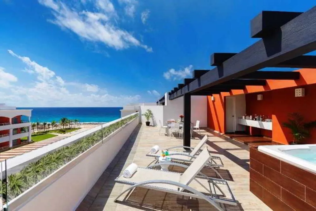 Terrace, Hard Rock Hotel Riviera Maya All Inclusive, Cancun Area