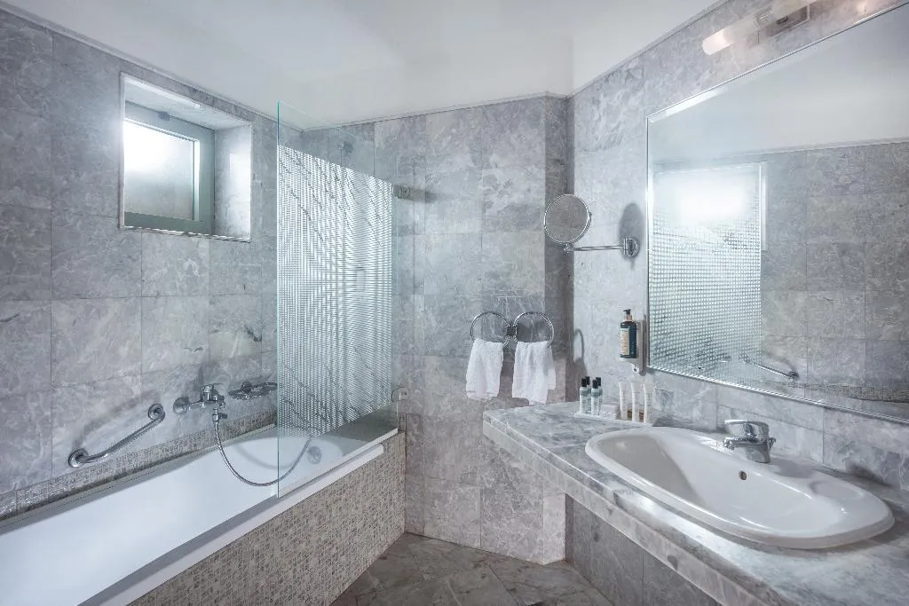 DOUBLE WITH PRIVATE POOL Room, Bella Beach, Crete