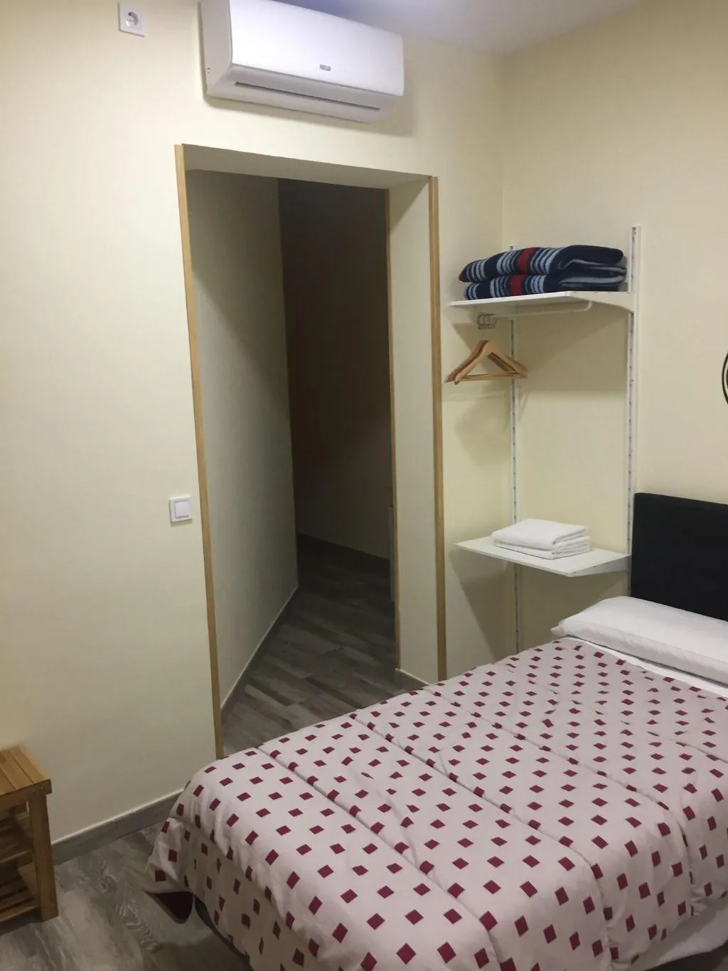 Room, Jqc Rooms, Madrid