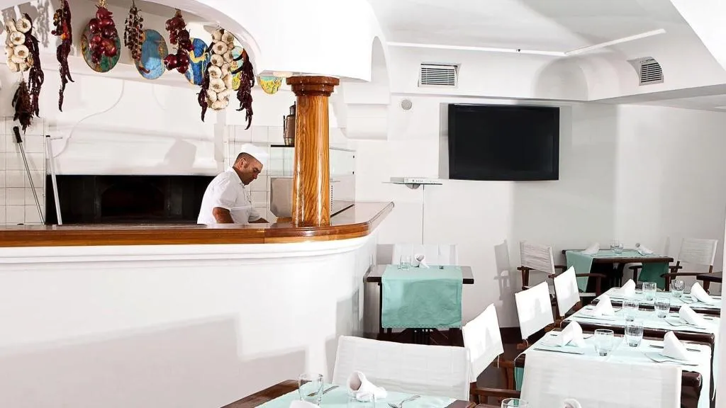 Restaurant, Covo dei Saraceni, Naples