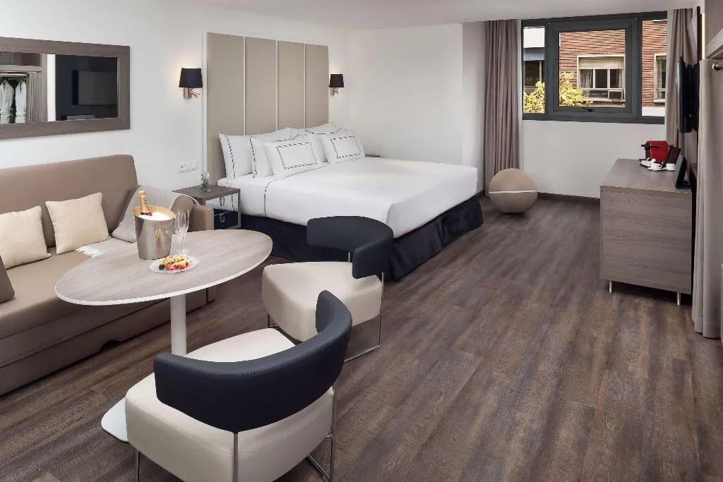 DOUBLE GRAND Room, Melia Madrid Serrano, Madrid