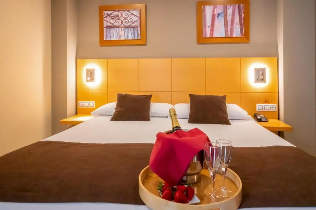 DOUBLE SUPERIOR WITH TERRACE Room, La City, Costa Blanca