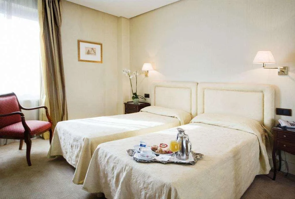 Room, Principe Pio, Madrid