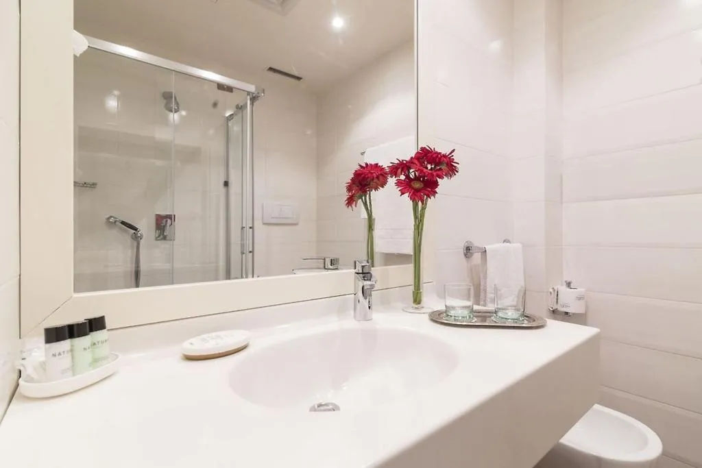DOUBLE ECONOMY Room, Relais Santa Chiara Hotel by Double Hospitality, Florence