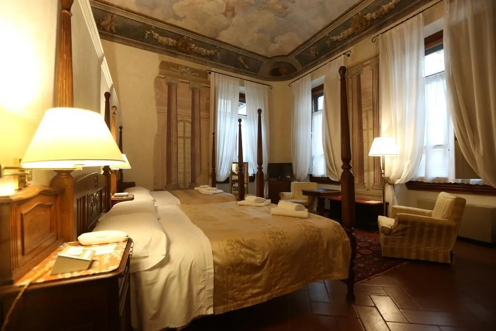 SUITE DELUXE Room, Burchianti, Florence