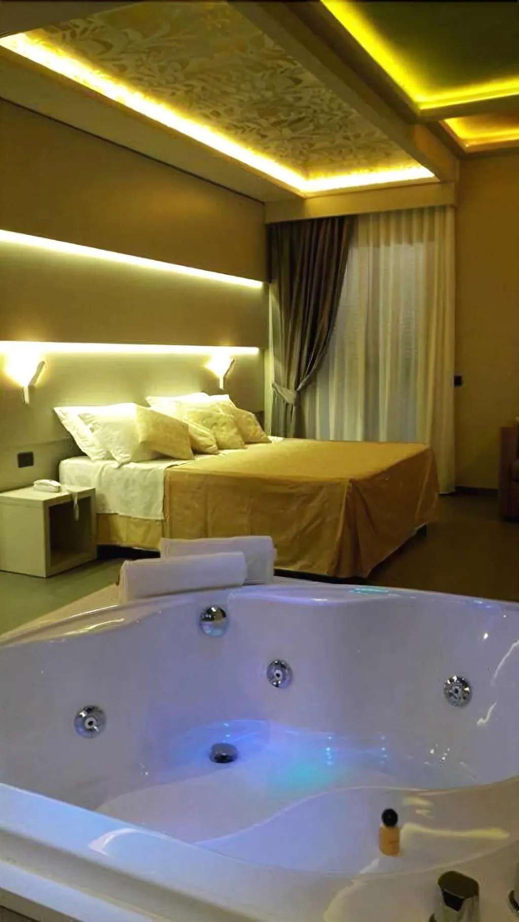 Room, Hotel Miramare, Naples