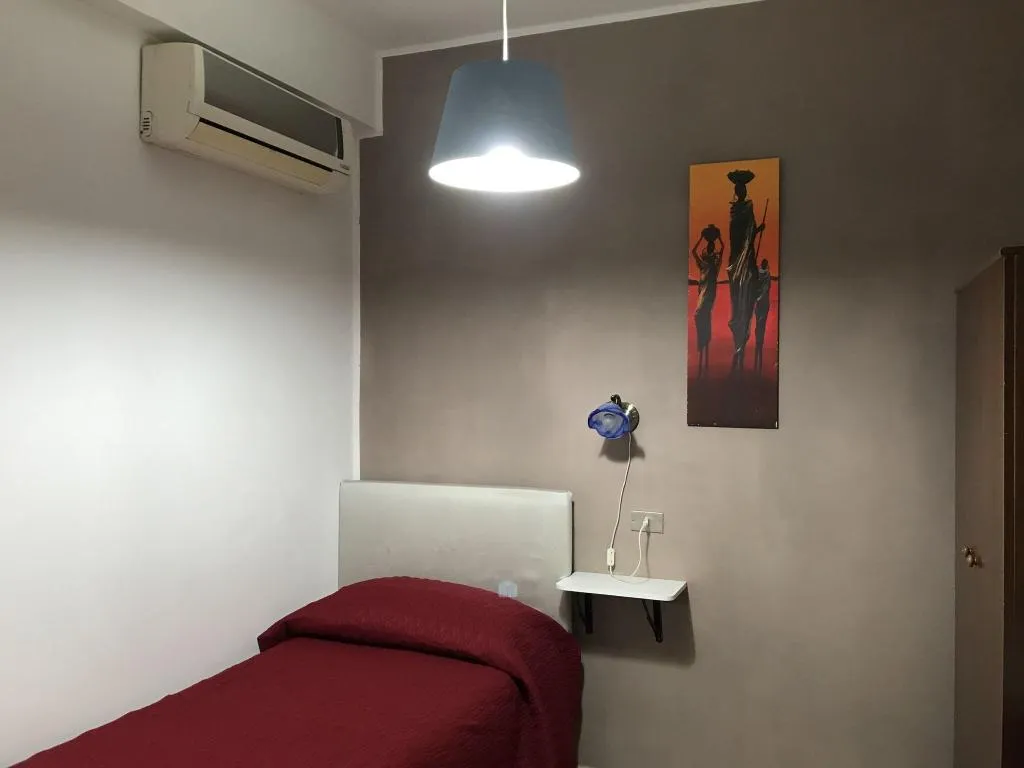 Room, Bed and Breakfast Triscele, Catania
