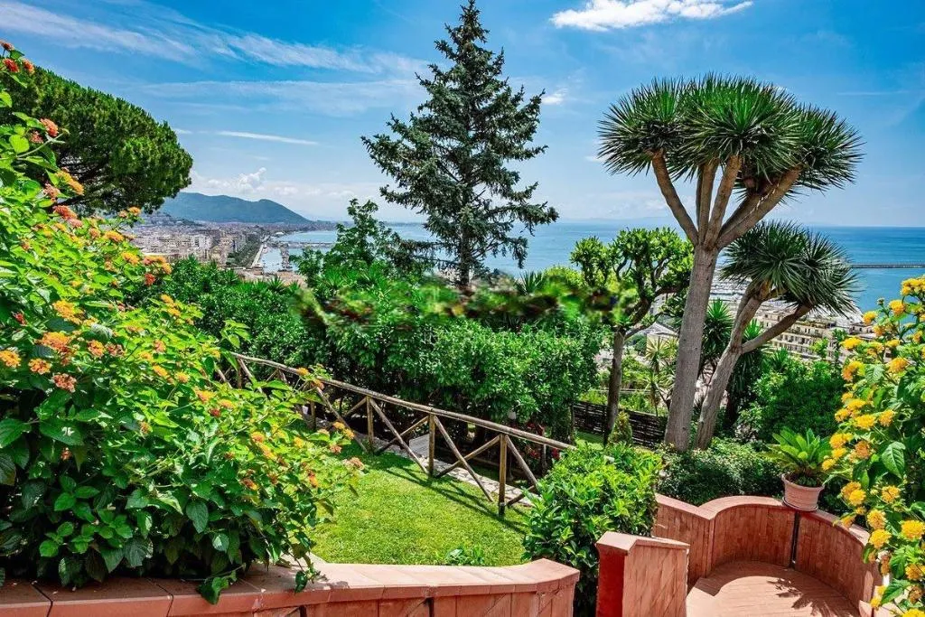 General view, Hotel Villa Poseidon, Naples
