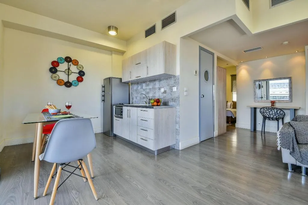 Room, Athens Way Lofts, Athens